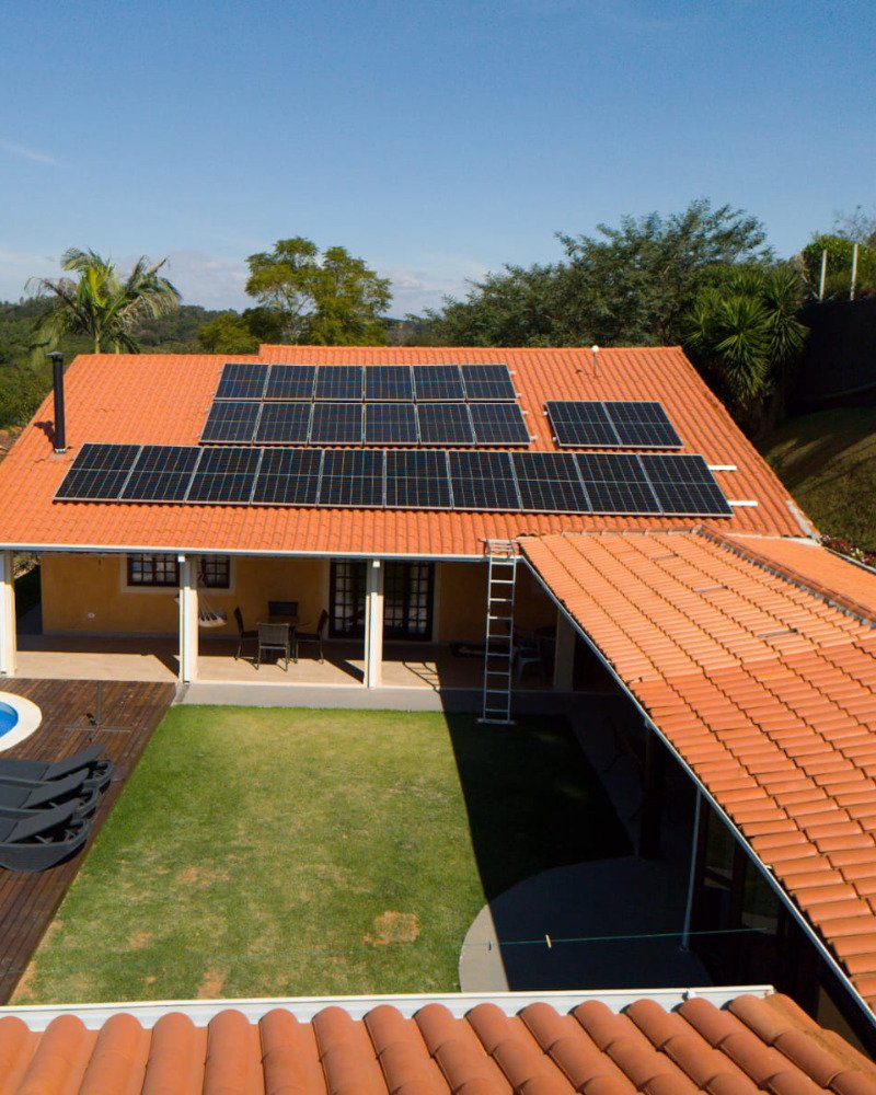 Usina fotovoltaica de 12 kWp – Pinhalzinho / São Paulo - Economia anual de R$ 12.600